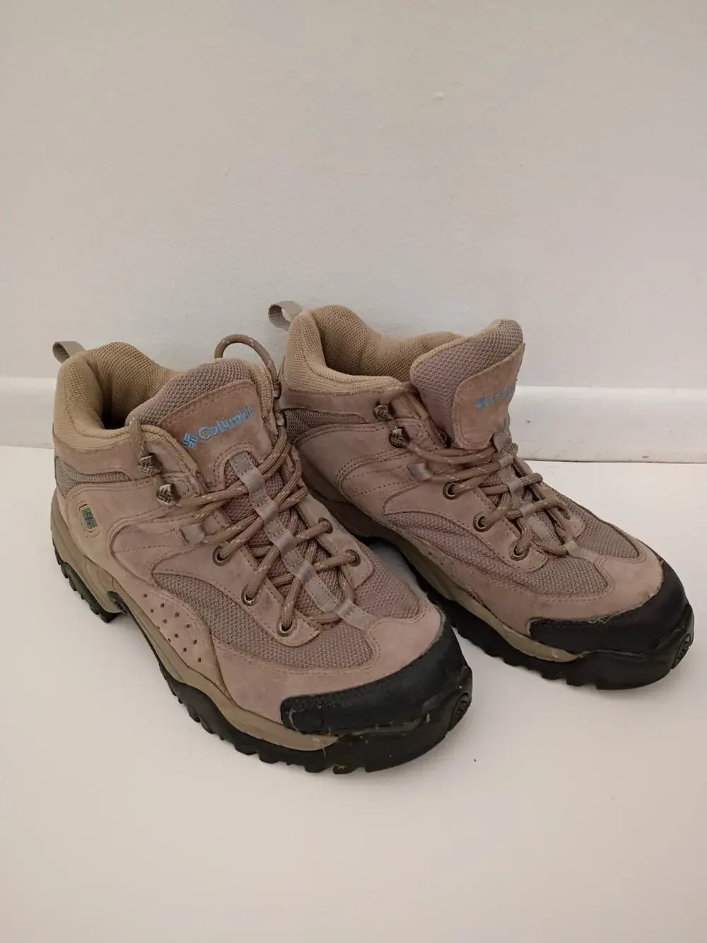 Columbia Razor Ridge Mid IIl Women’s 9.5 Hiking Boots Waterproof Trail Outdoor